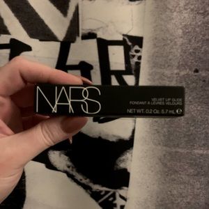 NARS Velvet Lip Glide: Swing **brand new/never been used & sold out**